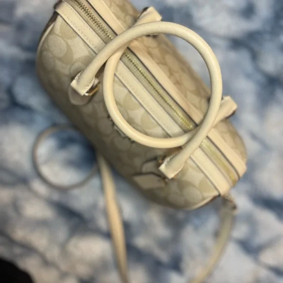 Coach Rowan Satchel in Beige Blocked Signature Canvas (Retail $398) - Picture 4 of 8